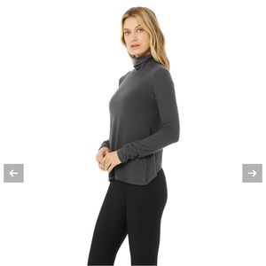 Alo yoga Embrace long sleeve